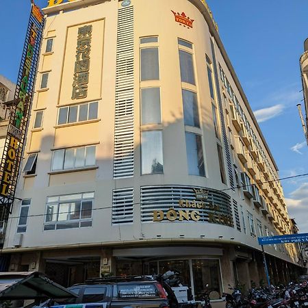 Dong Kinh Hotel Хошимин Экстерьер фото