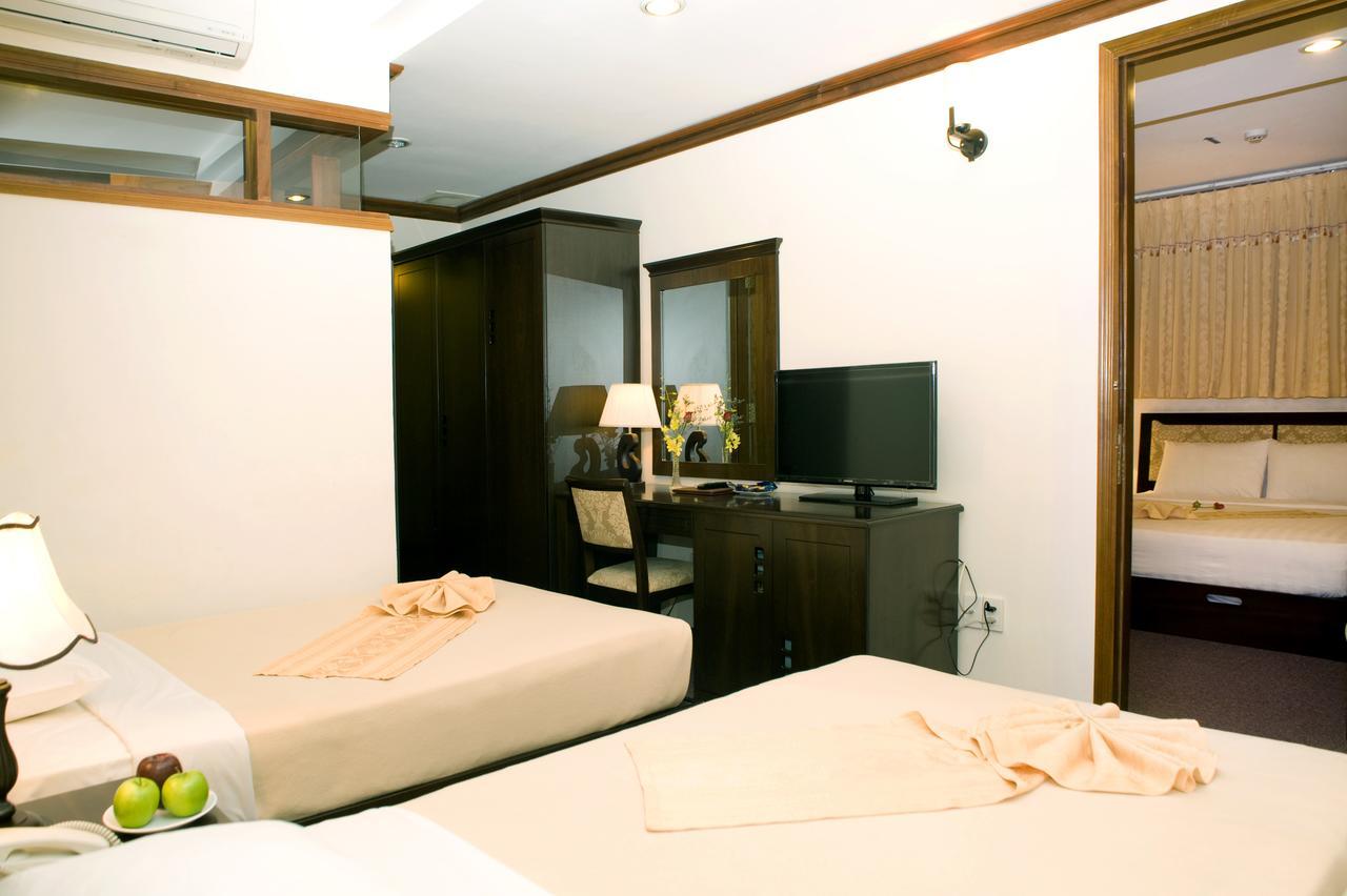 Dong Kinh Hotel Хошимин Экстерьер фото